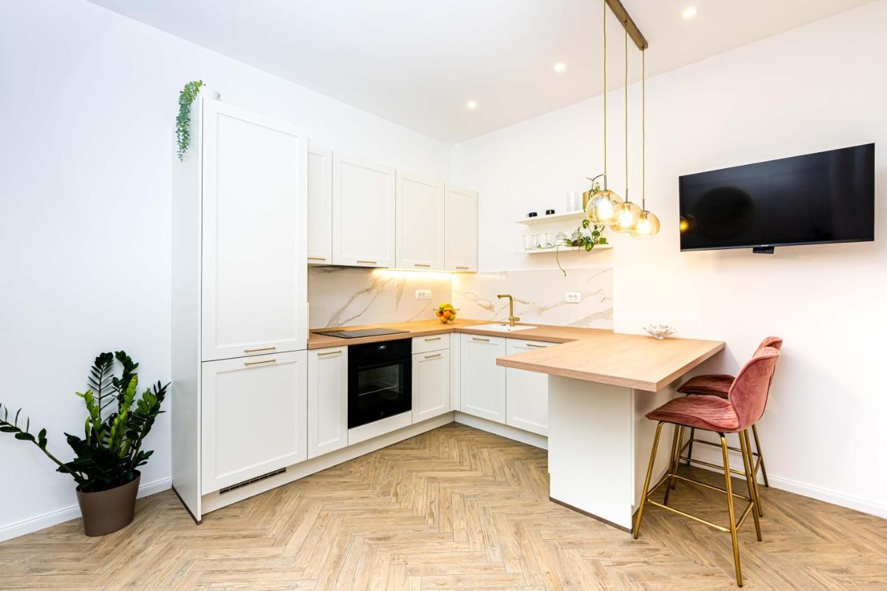 Beautiful Apartment In Split Center Esterno foto